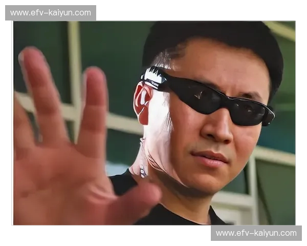 龙拳与铁拳的终极狂想:当柳海龙在巅峰遇见泰森,谁才是人类格斗的天花板?